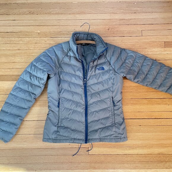 North face Gray bomber jacket size small petite but fits like a small - Picture 2 of 12